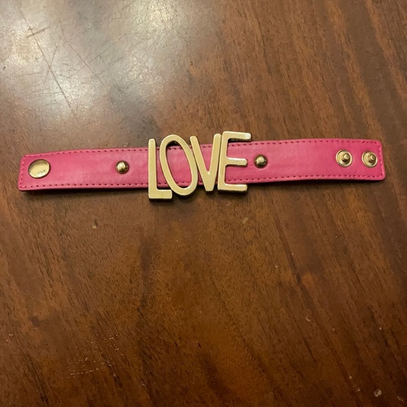 Pink leather Gold Love  Cuff button snap bracelet - Picture 1 of 4